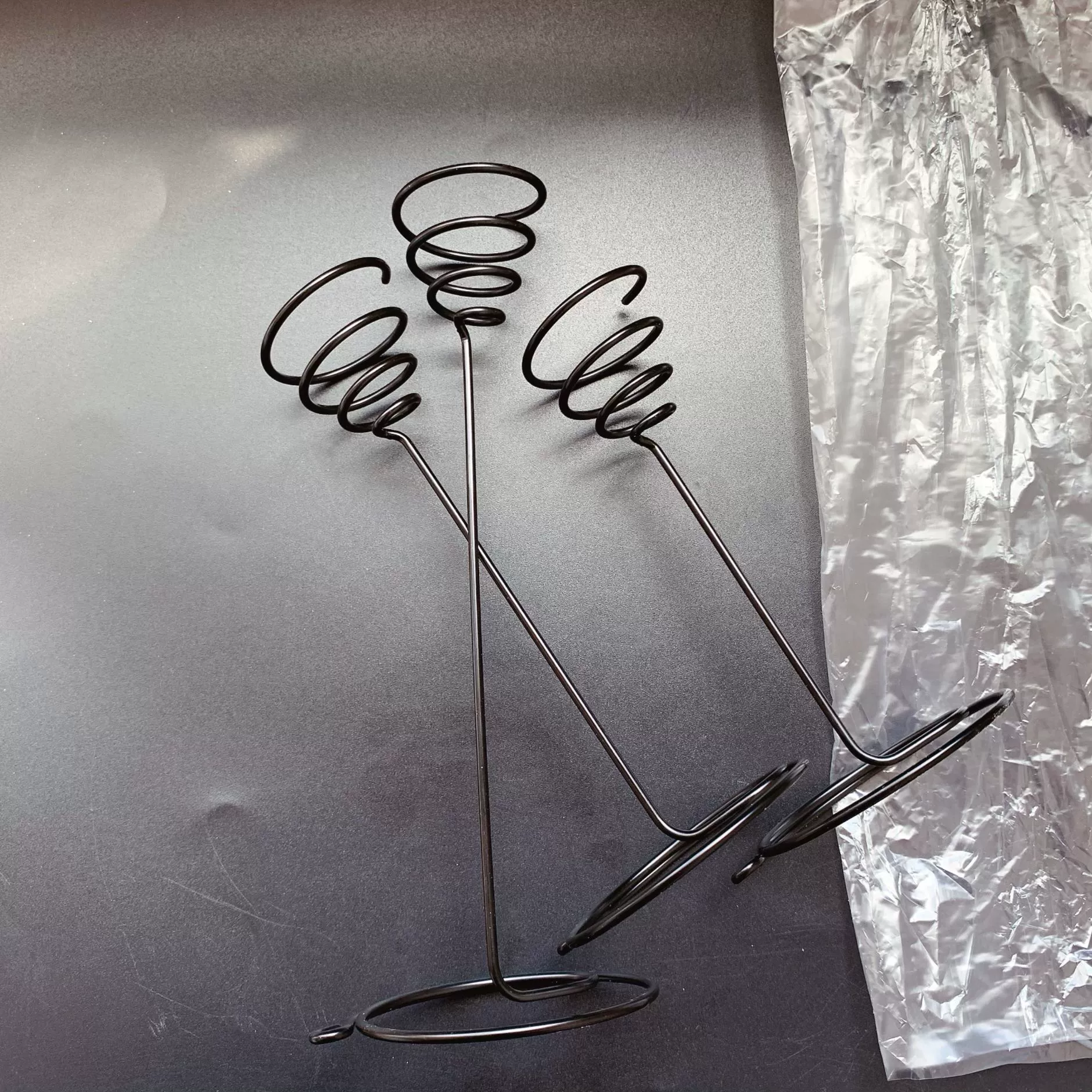 Высокие спиральные стойки для цветов