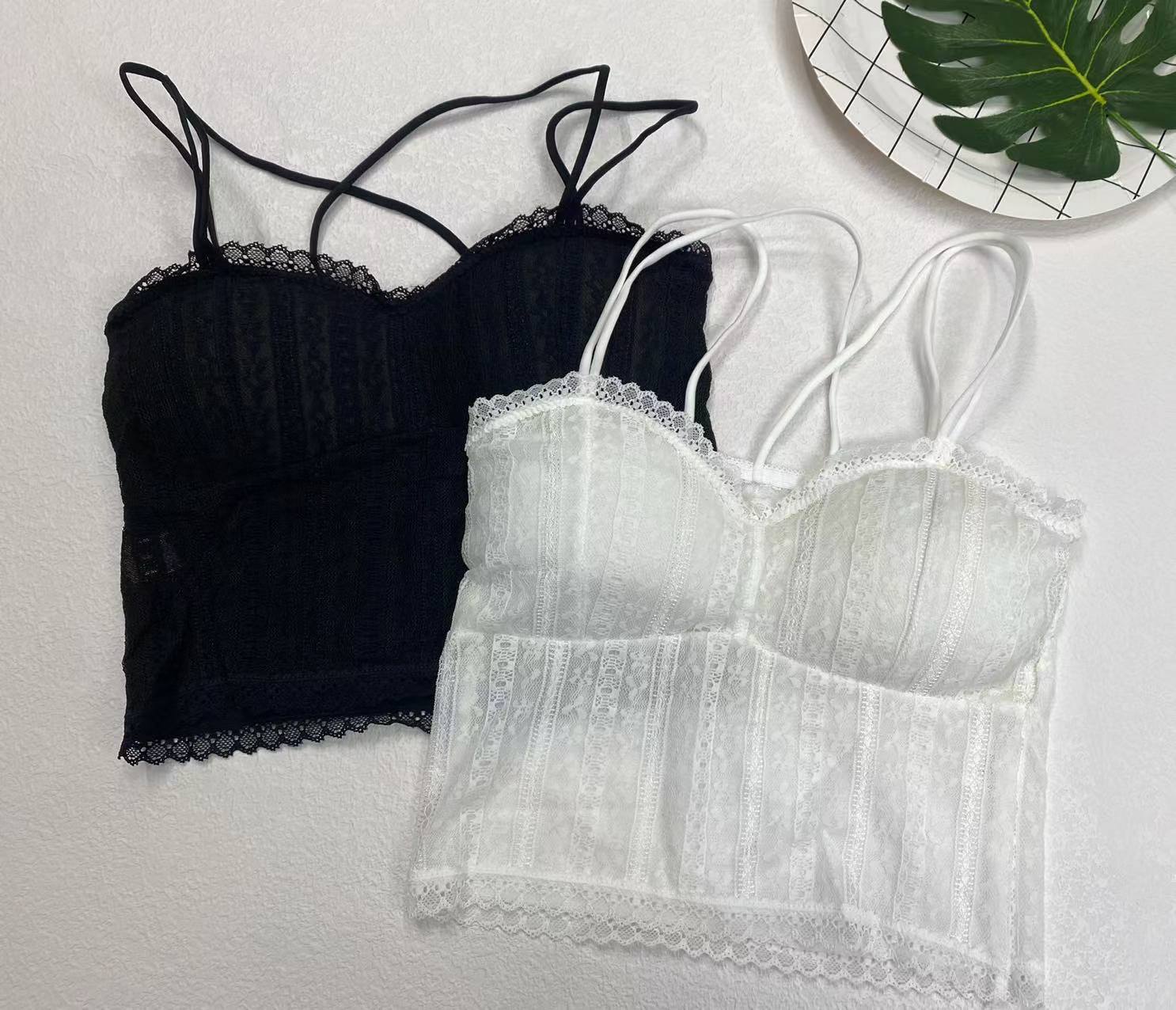 Nuevo encaje de alta calidad belleza volver chaleco inalámbrico sexy sujetador ropa interior deportiva mujeres al por mayor