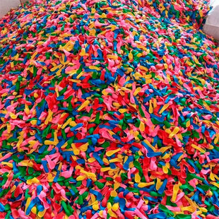 ҹ�д�Д[����ɫ����򘌴������w�S��ͯˮ���b����lС����