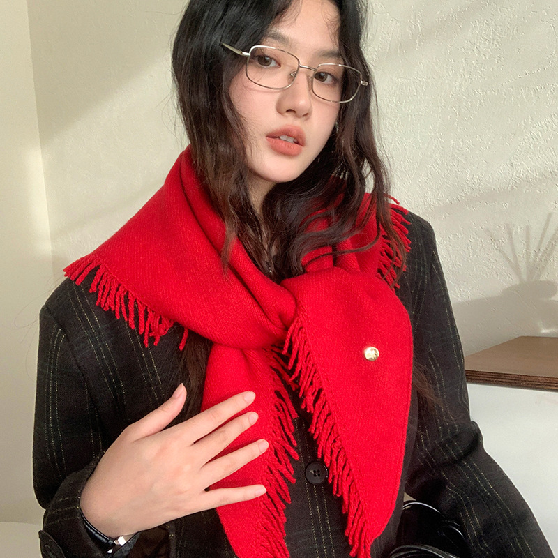 Soft and Fluffy Sheep Wool Triangle Shawl Scarf for Women, Autumn and Winter Korean Version with Tassels, Fashionable and Warm Air Conditioning Shawl Neck Protector