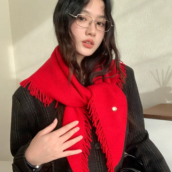 Soft and Fluffy Sheep Wool Triangle Shawl Scarf for Women, Autumn and Winter Korean Version with Tassels, Fashionable and Warm Air Conditioning Shawl Neck Protector