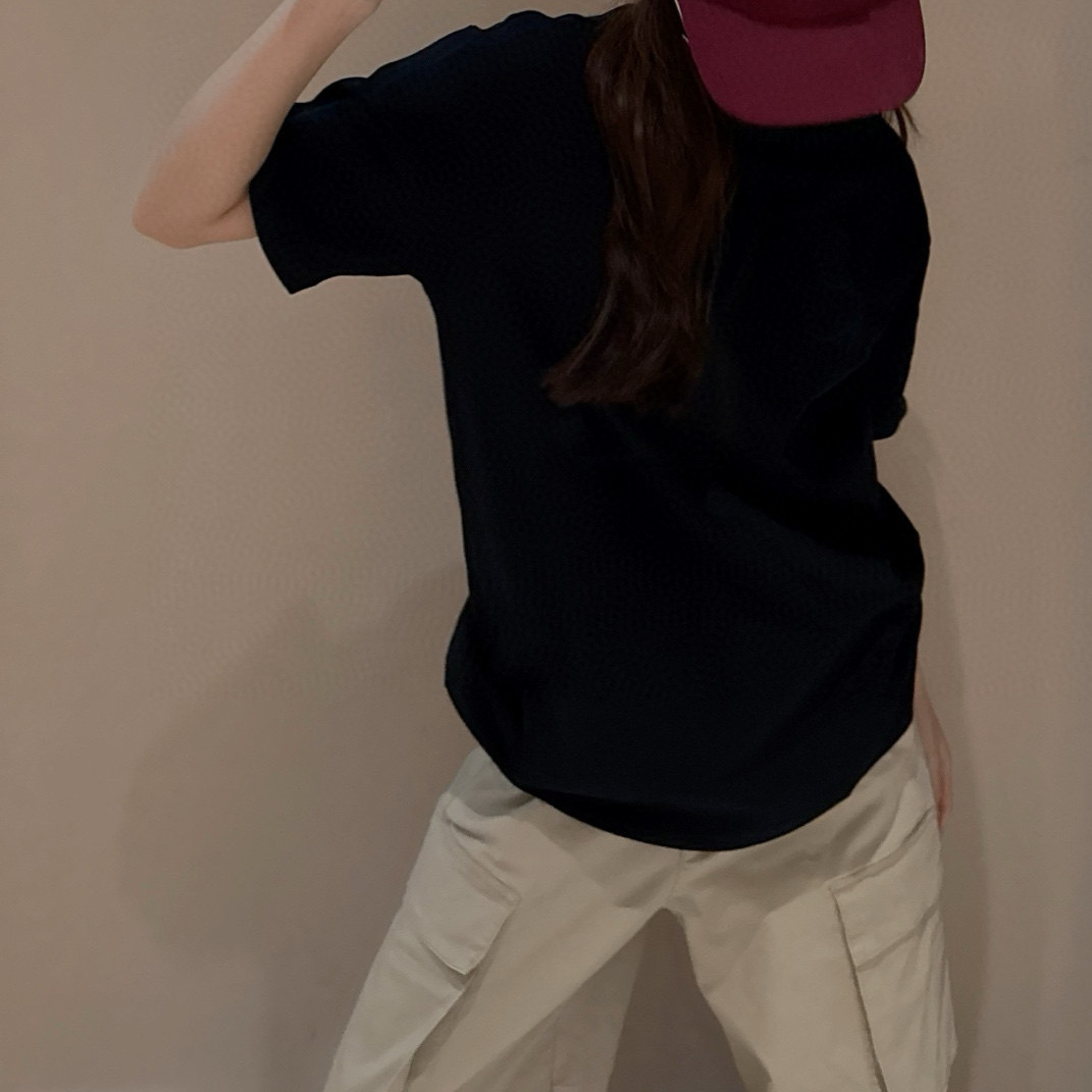 Summer light and thin breathable short sleeve T-shirt for leisure