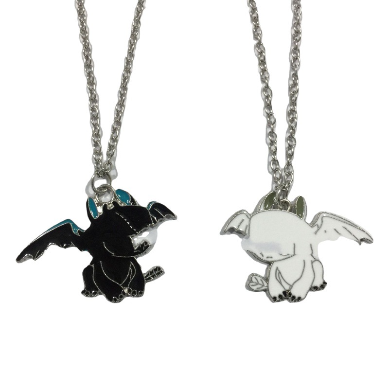 Dibujos animados Kulomi Melody Collar de doble espíritu de dragón blanco y negro Colgante de pegamento dispensador de gotas de aceite Accesorios colgantes