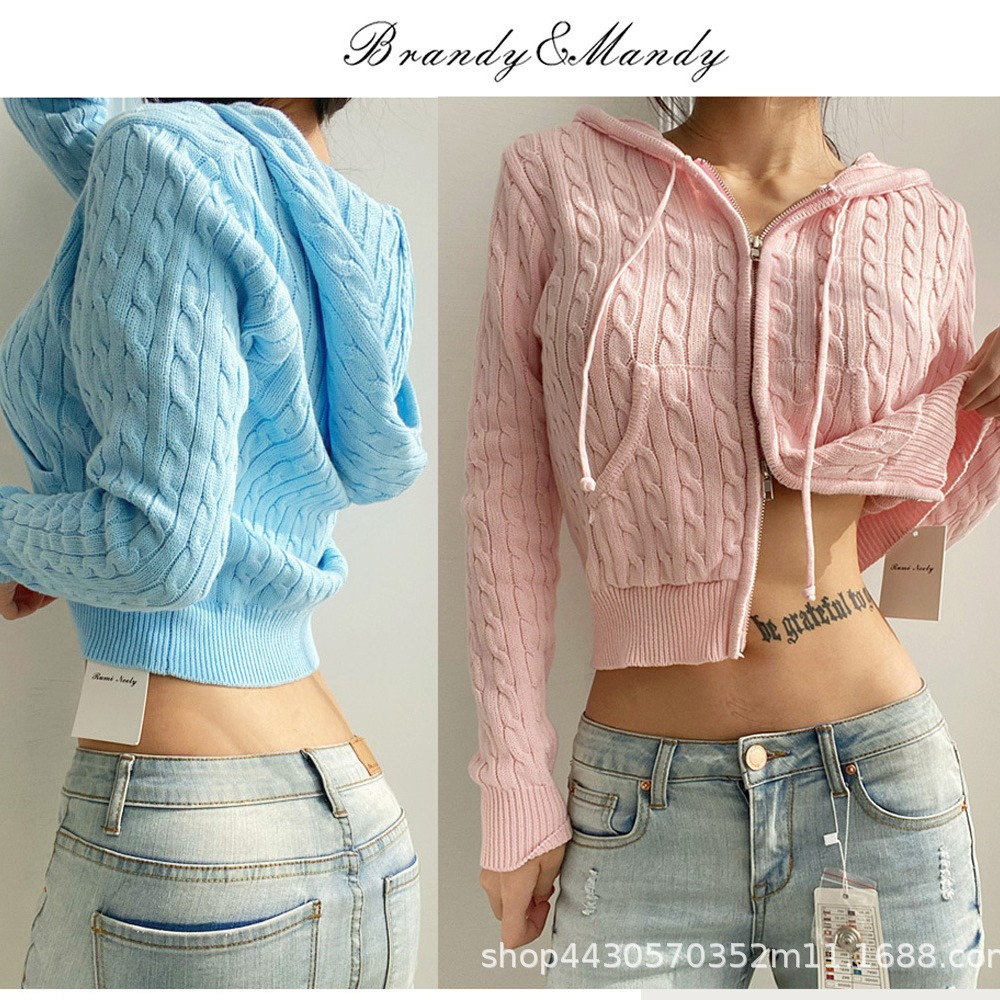 Sweater with zipper