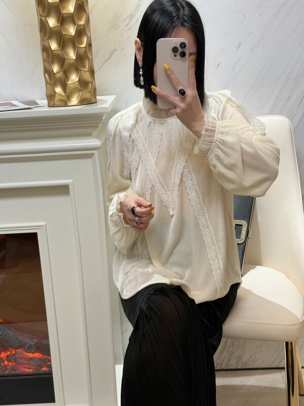 2025 Early Spring New Designer Niche Sweet and Pure Style Lace Silk Velvet Shirt 108