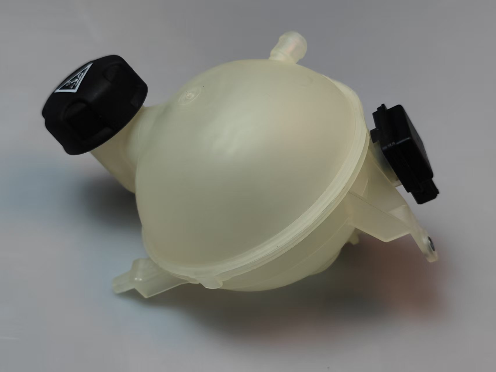 Suitable for Peugeot Citroen Ds5 Auxiliary Water Bottle with Sensor Oe:9672832380 1323Fj