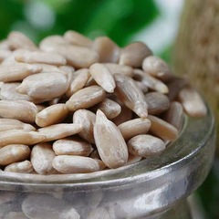 Wholesale sunflower seed kernels Inner Mongolia oil sunflower seeds rice-baked roasted sunflower seed kernels powder commercial filling pastry nut oil sunflower kernels