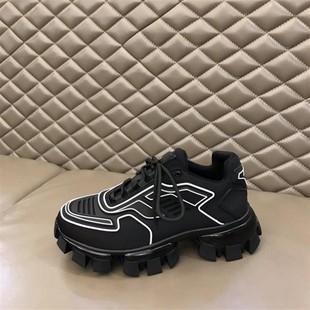 �W��վ��H�����ߙC�����ϵ�Ь���X��͸��W����Ů׃�ν������eЬ