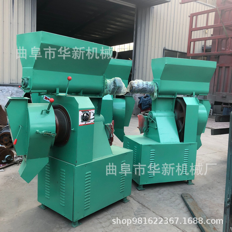 大量供应 秸秆饲料颗粒机 立式环模颗粒机 厂家直销