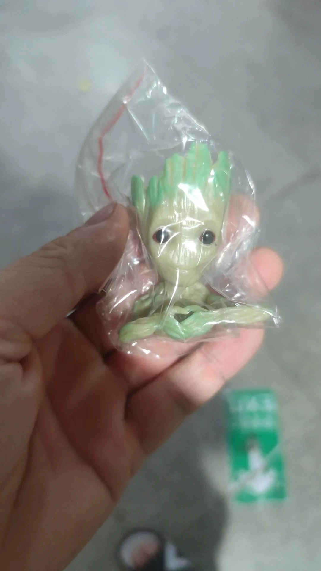 Мини-цветочный горшок-фигурка (Galax Guard Groot), 5 см — милые декоративные игрушки: гнездо для птиц и положение рук