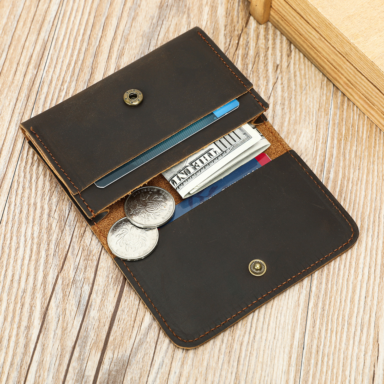 Ví da nam gập mini siêu mỏng phong cách retro, đựng thẻ và tiền xu du lịch — Màu nâu sẫm, màu nâu