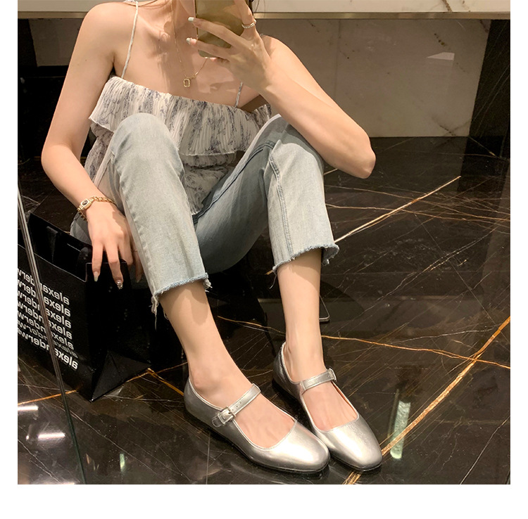 Versión de piel de oveja ~ cuero real francés plateado zapatos de mujer con cabeza cuadrada zapatos de cuero planos zapatos de cama suaves
