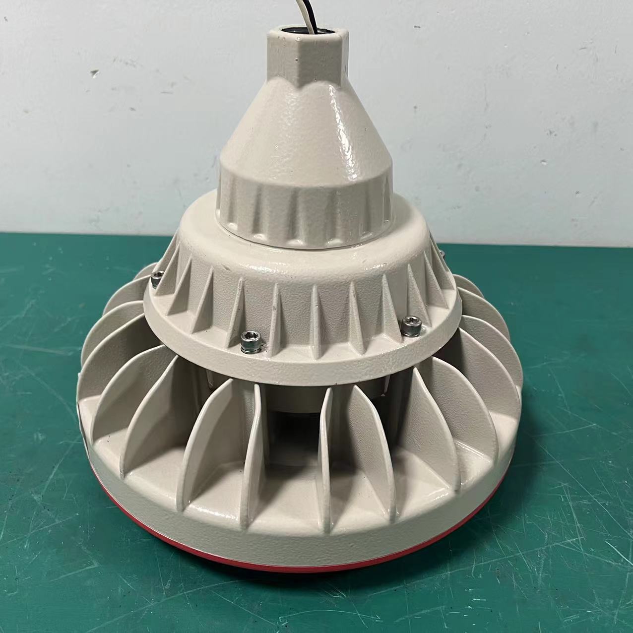 新黎明华荣飞策防爆LED灯化工加油BZD152-50防爆防腐全塑荧光灯