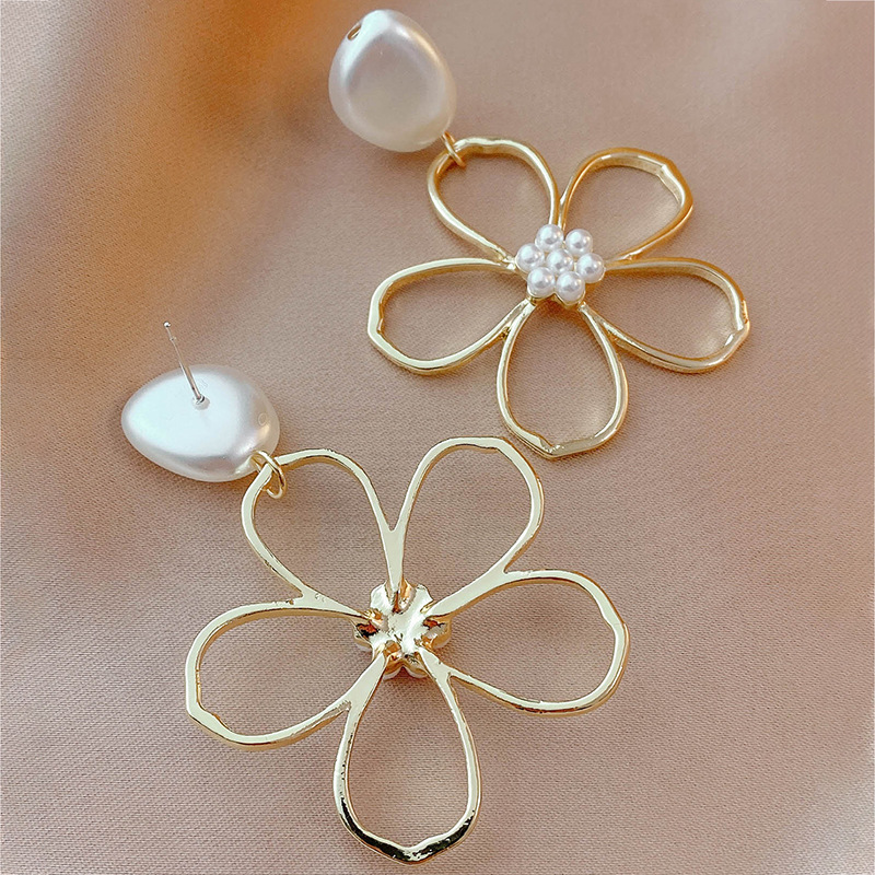 simple inlaid pearl hollow flower drop earrings wholesalepicture2