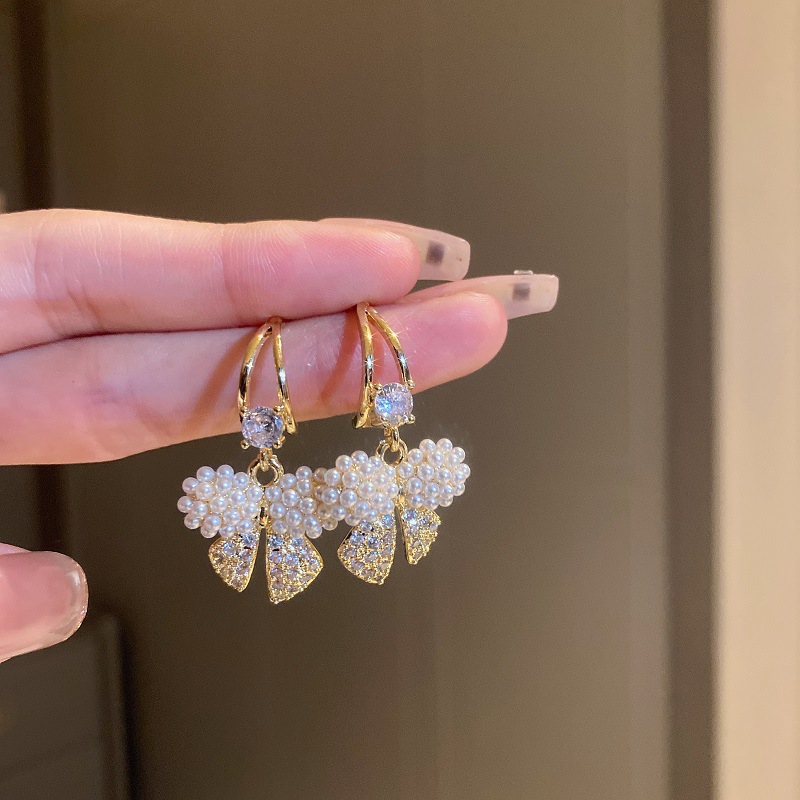 Electroplating Gold Plating Process Copper Ear Needle Material 1 Pair Elegant Classic Style Geometric Heart Shape Bow Knot Inlay Metal Rhinestones Drop Earrings