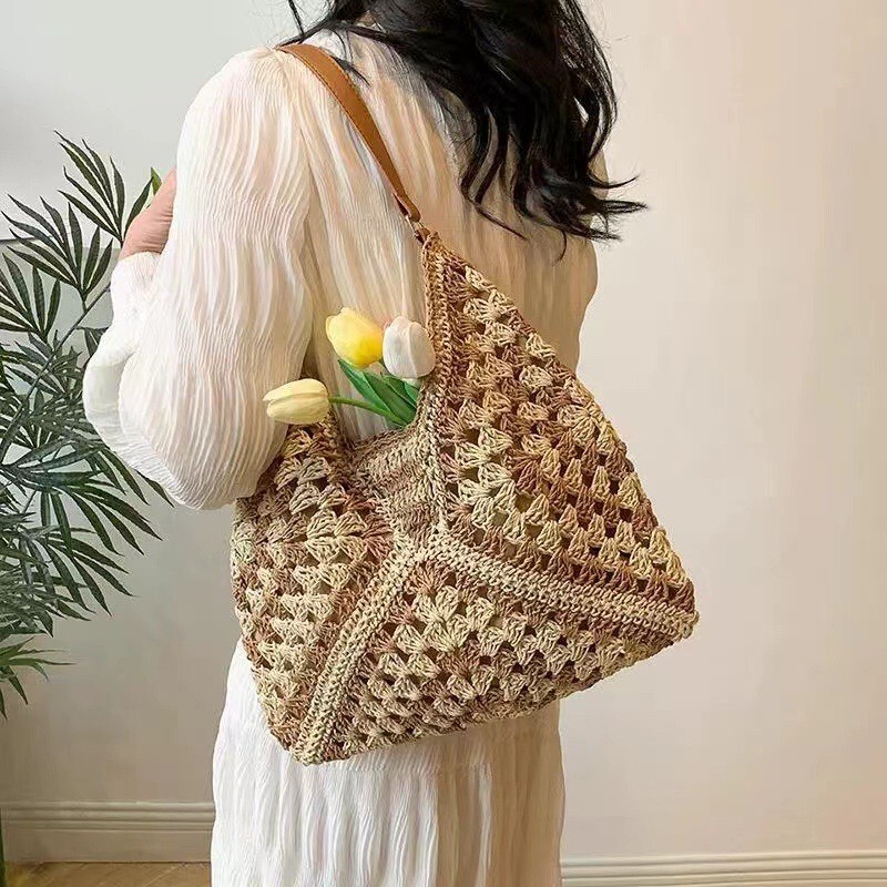 Straw Bag Women's Large-Capacity Bag New Chinese Style Color Matching Shoulder Bag Summer Seaside Vacation Bag Woven Bag Armpit Bag