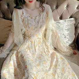 重工艺春季连衣裙年新款碎花长袖法式温柔风初恋仙女长裙扎染