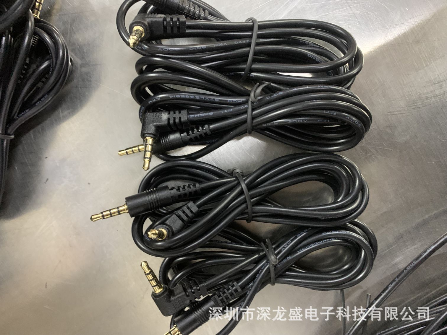 深龙盛实力厂家供3.5四级镀金弯头音频 3.5直头镀金视频线2.5弯头