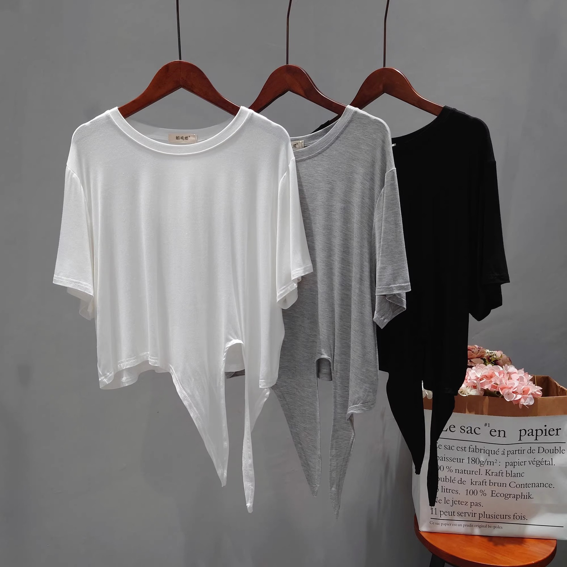 ブランド貿易~カットラベルカウンター不規則裾結びショートモーダルTシャツ半袖ルーズトップイン