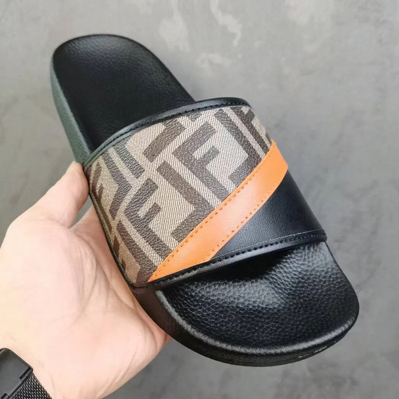 European Style Men's Summer Outdoor Slippers 2025 New Trendy Letter Slide Fashion British Casual Sandals