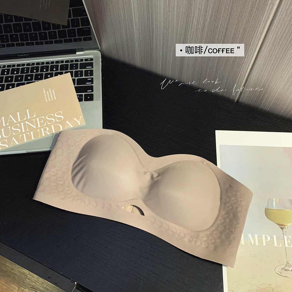 Una sola pieza de color café