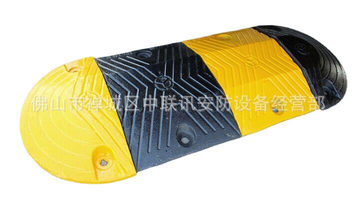 铸钢减速带 弧形或梯形铸钢减速带 公路减速交通设施