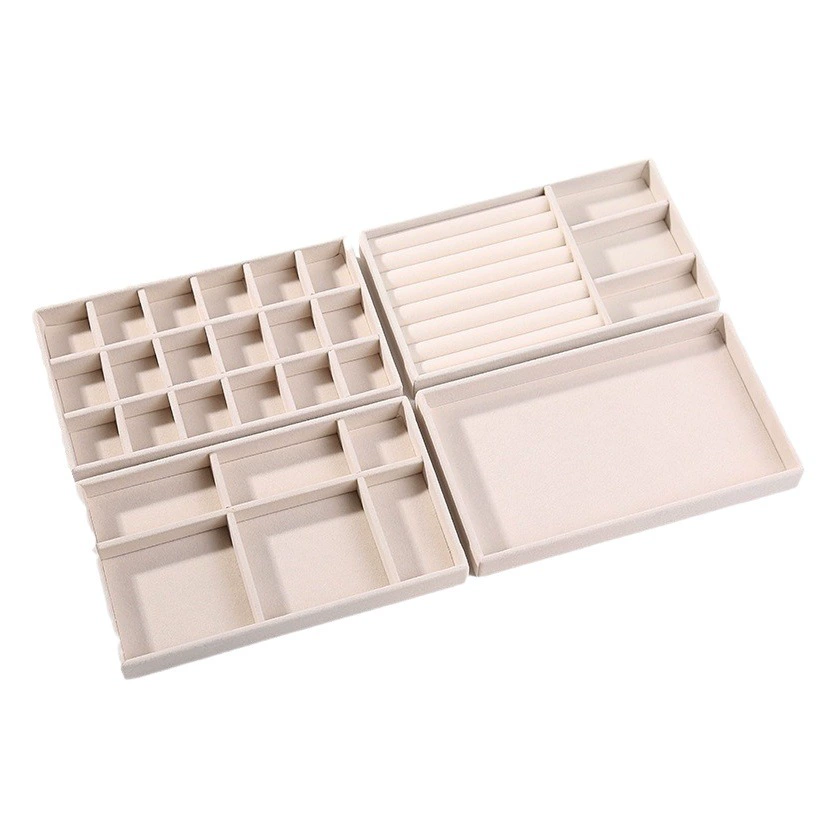 Шкатулка для драгоценностей Кольцо Серьги Ящик для хранения ювелирных изделий Тарелка для ювелирных изделий Бытовые украшения Фланелевый лоток в наличии Прямые поставки