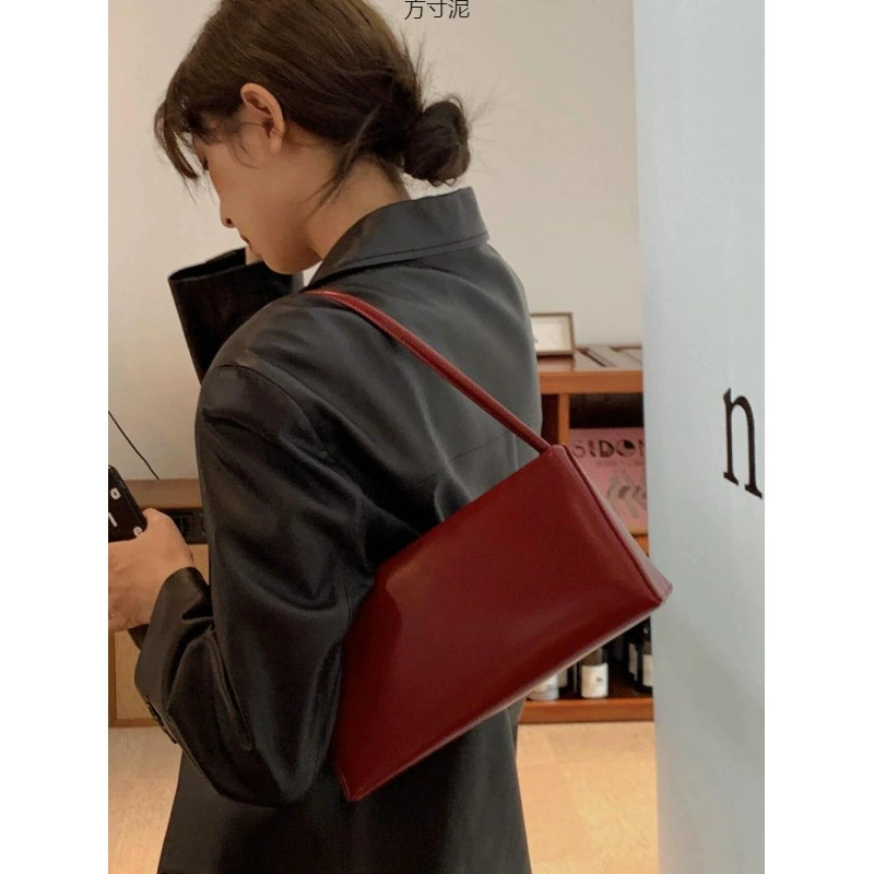 Красный ретро подмышки палка сумка дамы новый ретро чувство моды портативный один плечо сумка через плечо