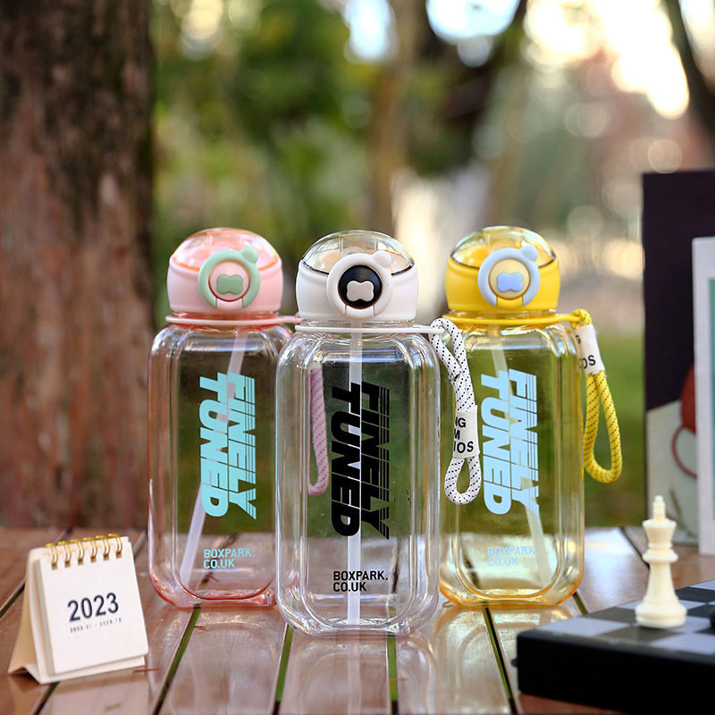 Nuevo color transfronterizo taza de plástico esmerizado taza cuadrada de paja taza de agua portátil de gran capacidad taza deportiva casual