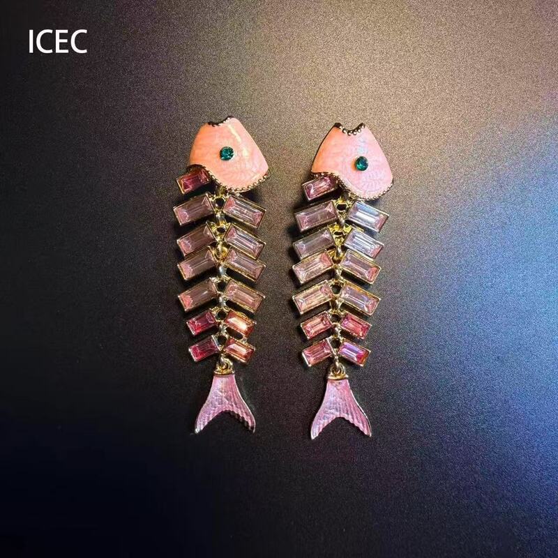 Xiaohongshu's Hot Item·Raymond 2025 Autumn Light Luxury High-End Pink Goldfish Fishbone Earrings for Women