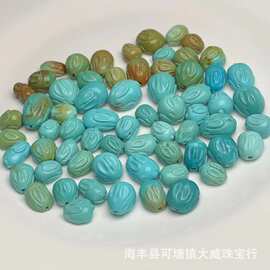 湖北原矿精工雕刻趴趴兔天然绿松石无优化通孔背云高瓷高色批发