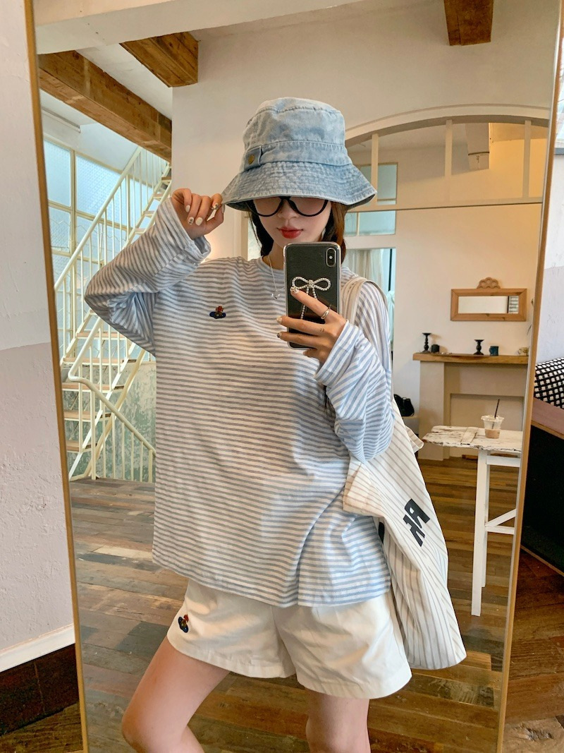 夏の日焼け止めカバーアップ、女の子向けのかわいい万能ストライプ長袖Tシャツ、女性用薄手ゆったり日焼け止めトップス