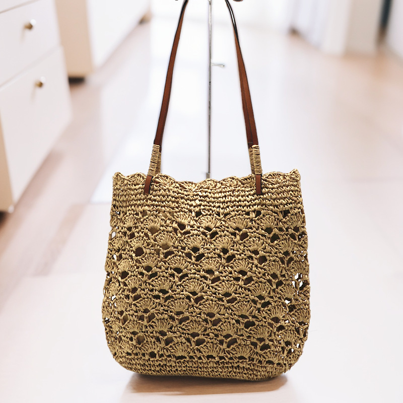 Woven shoulder bag