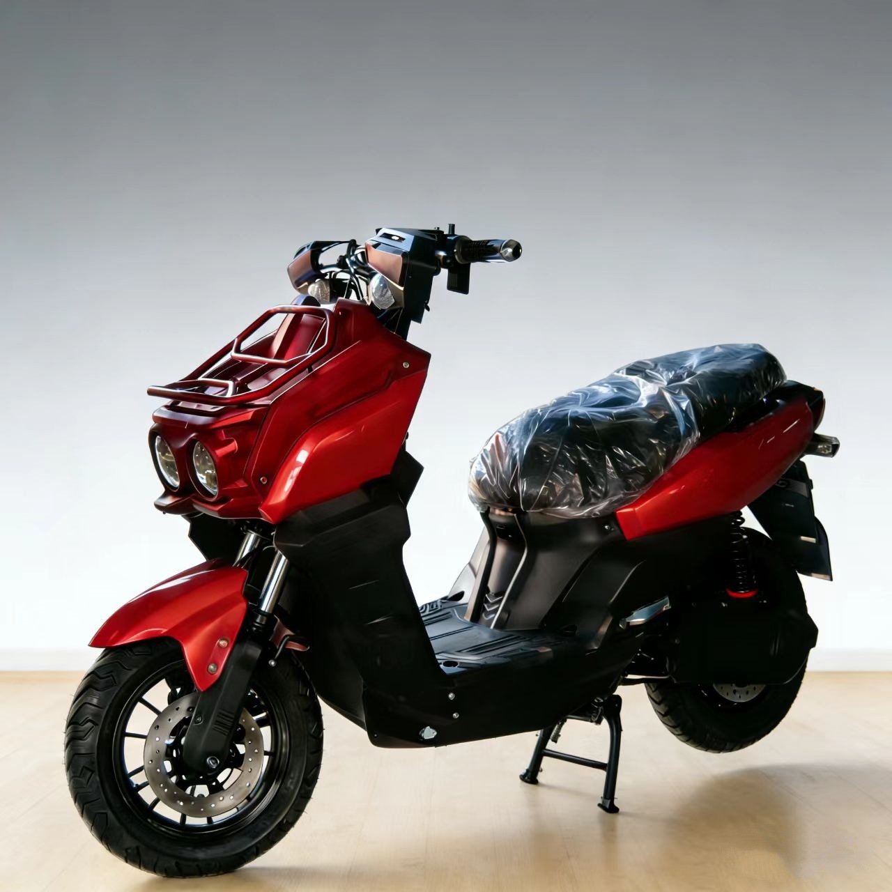 Cross-Border Hot-Selling Products from the Source Factory: Wholesale of New High-Quality Tank Electric Scooters and High-Power Men's Motorcycles