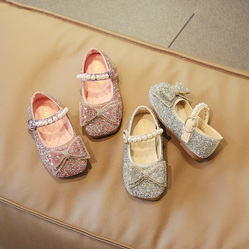 Туфли принцессы для девочек в Корейском стиле с милым бантом и блестками со стразами, осень 2022, новая модная кожаная обувь с жемчугом для маленьких девочек