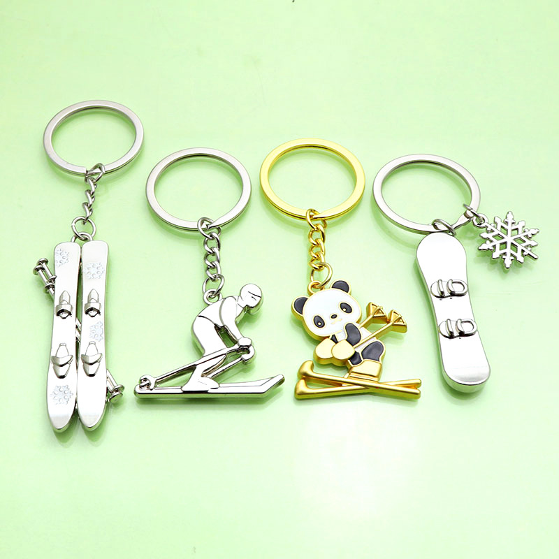 Winter snowboard keychain creative sled pendant ski sports gift souvenir double board lettering holder decoration