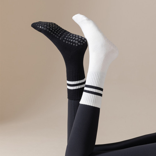 Spring and Autumn thin pure cotton yoga socks silicone non-slip women's mid-calf socks indoor fitness Pilates professional sports socks