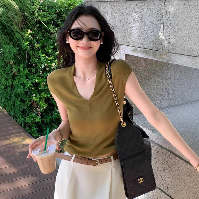 复古高级感V领小飞袖针织t恤女夏季新款通勤百搭修身显瘦短袖上衣|undefined