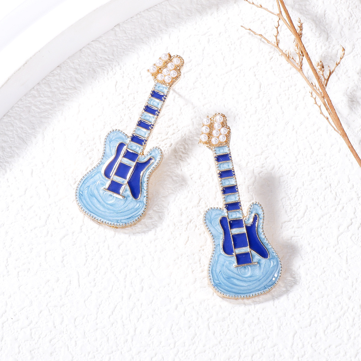 Casual Cute Musical Instrument Alloy Artificial Pearls Women's Ear Studs 1 Pair display picture 25
