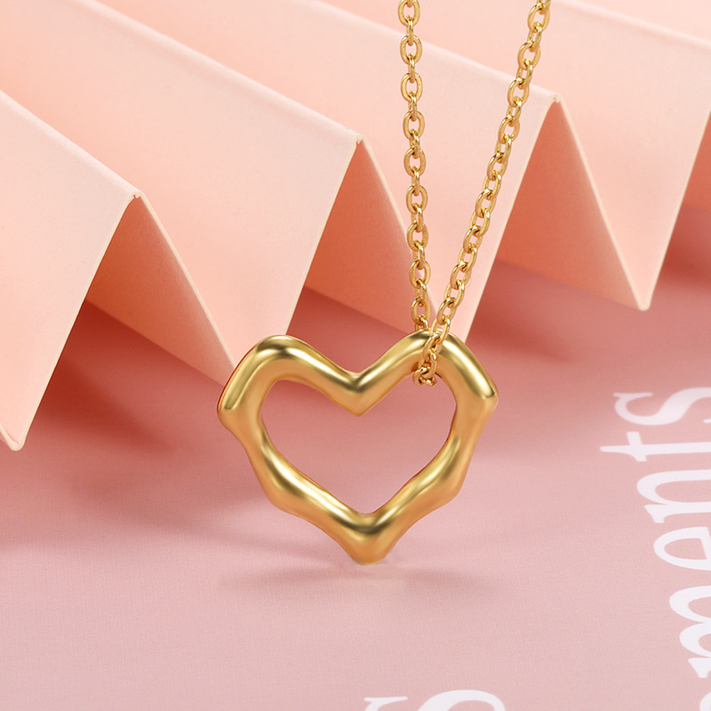 Fashion Heart-shape Pendant Necklace Temperament Irregular Star Men And Women Circle Stainless Steel Necklace display picture 20