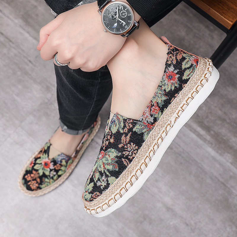 Embroidered Old Beijing Cloth Shoes Men's Summer Breathable Lazy Slip-on Canvas Soft Bottom Casual Linen Straw Fisherman Shoes