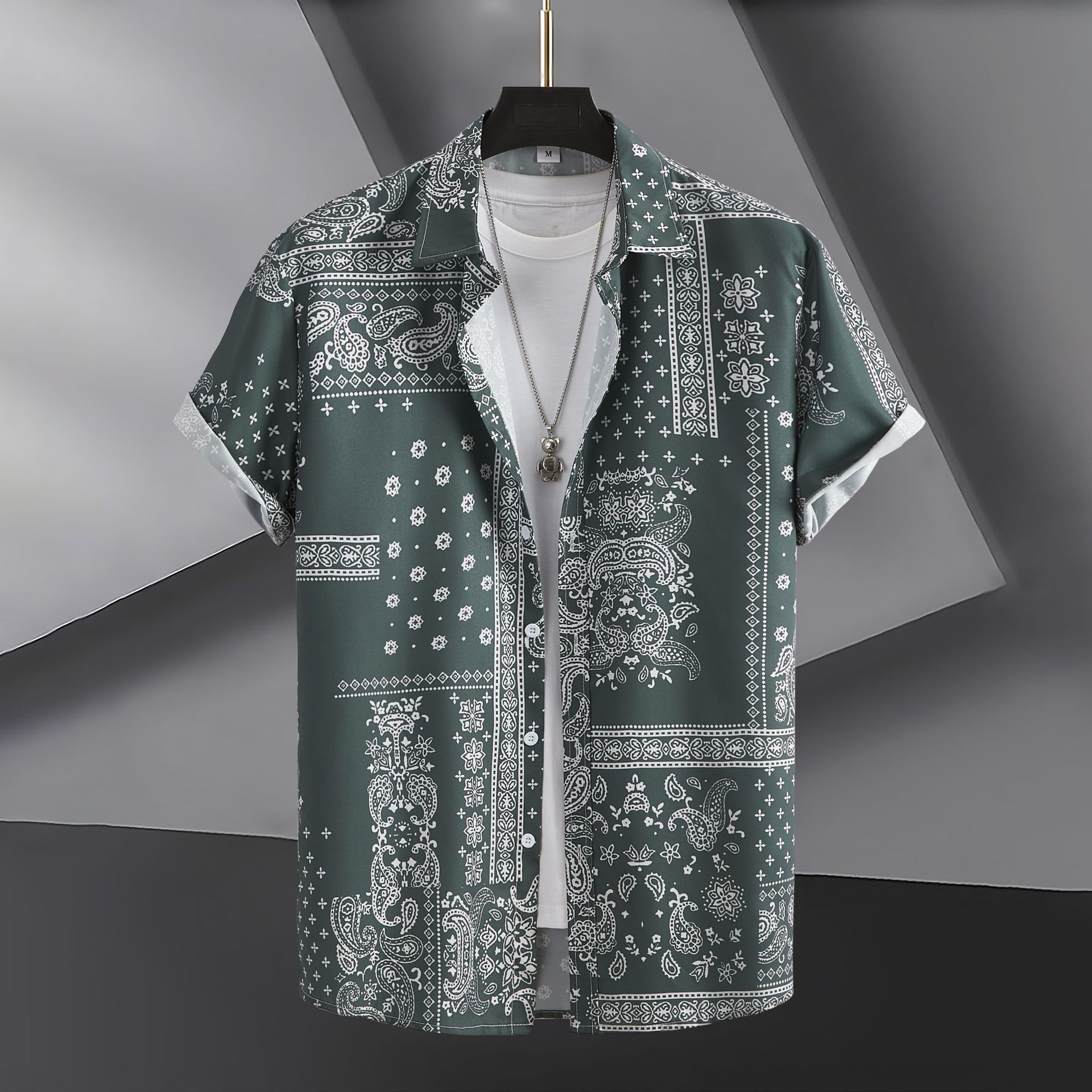 Camicia a maniche corte stampata digitale stile paisley moda uomo 2024_voghion.com