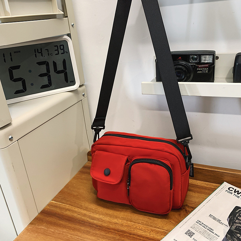 Korean Style Trendy Nylon Small Square Bag for Men and Women, Casual Crossbody Bag, Simple and Versatile Commuting Shoulder Bag for Women