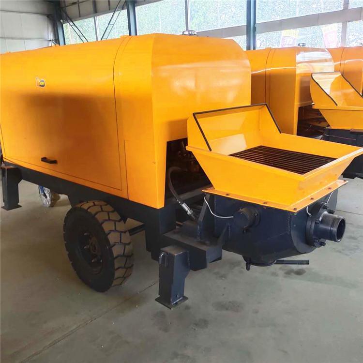 máquina de vertido de concreto de piedra fina para bomba de transporte especial de aumento de potencia horizontal con bomba de columna de estructura secundaria hidráulica interior
