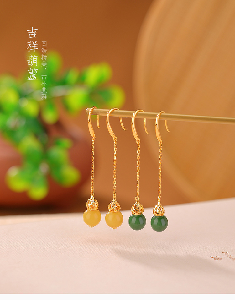 Bông tai móc bạc S925 mạ vàng đính ngọc bích và sáp ong hình hươu phong cách retro — Mẫu sáp ong chi tiết 1
