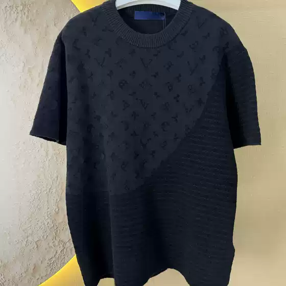 Correct Version Lujia 25Ss Early Spring New Pure Color Round Neck Jacquard Short-Sleeved Men's Black T-Shirt Factory Direct Sale