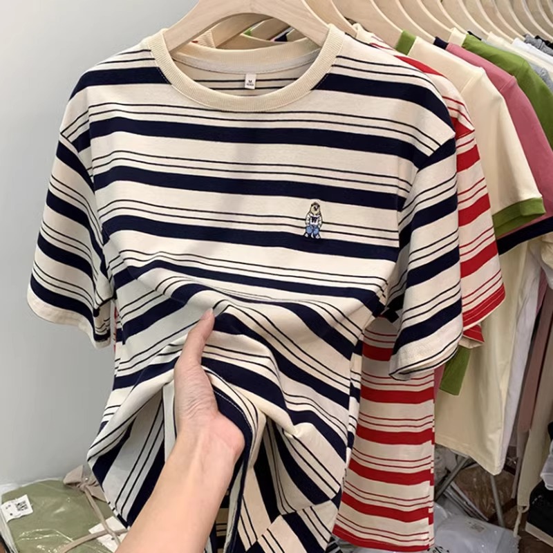 Summer T-shirt for students with a round collar
