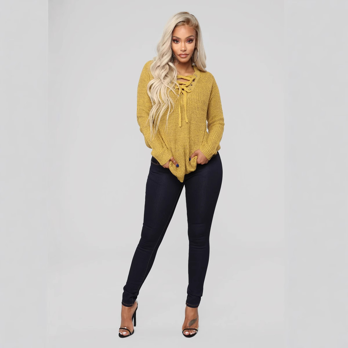 Nuevos pantalones vaqueros de mezclilla con botones de estilo urbano para otoño, cintura media, jeans para mujer, venta al por mayor en stock