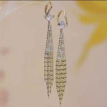 һ���ĉ��A���貕r�ж���Ů���°ٴ���ߙn�������K���h���Ʒ