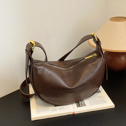 Women's  New Korean Version Fashion Casual Single Shoulder Crossbody Bag for Small Luxury Design, Unisex Bag with a Unique Style